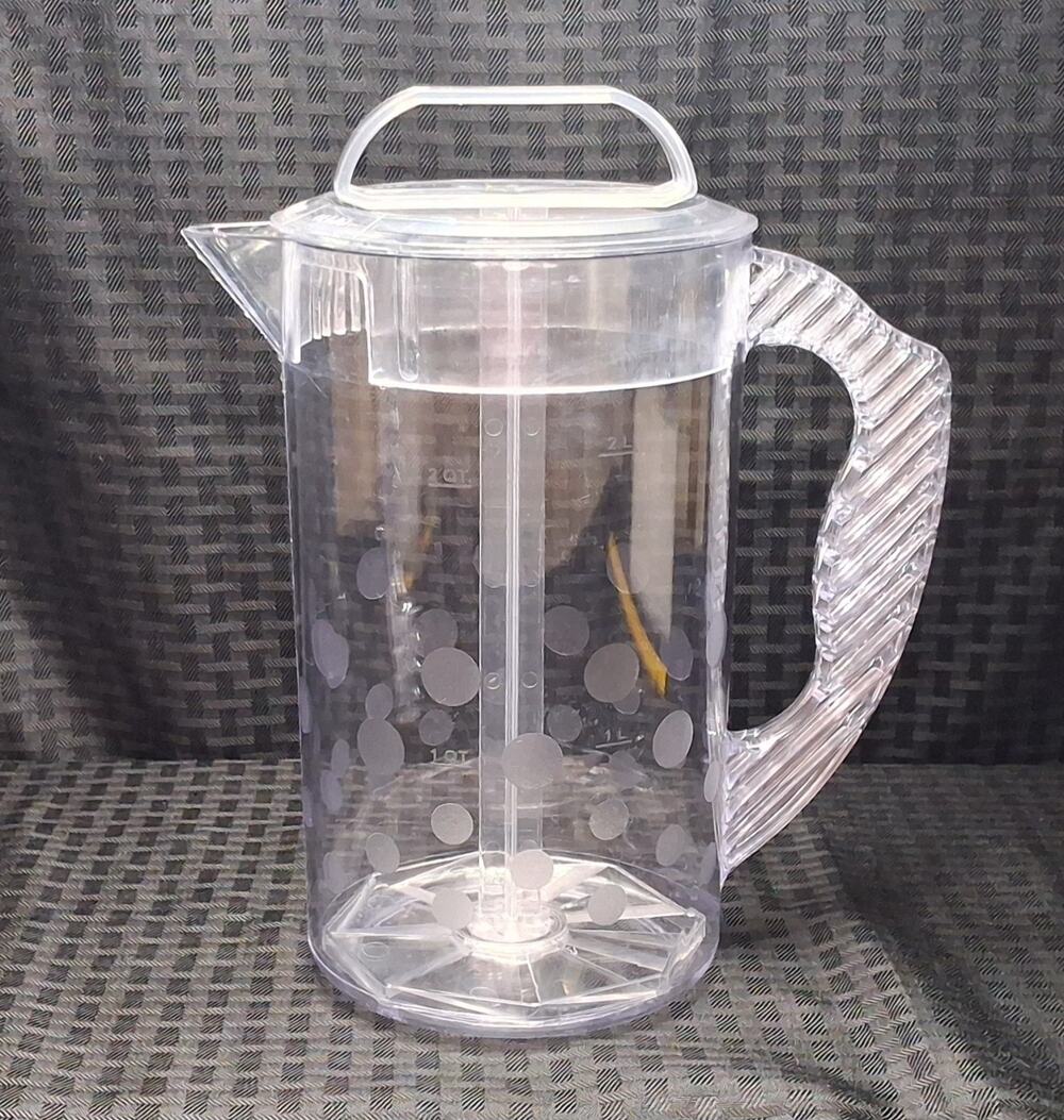 Pampered Chef Quick-Stir Pitcher Polka Dot Clear 2 Quart
